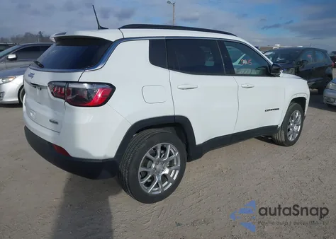 2024 Jeep Compass Latitude Lux Fwd z USA, uszkodzony, nr VIN 3C4NJDFN4RT112765